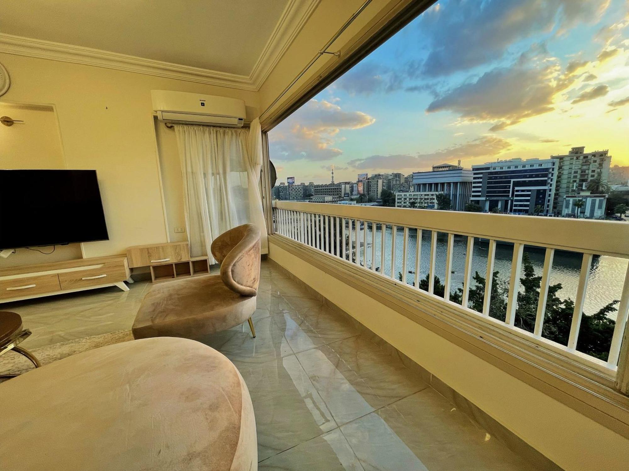 3br Nile View Zamalek Island Abu El Feda Luxury Apartment Kairo