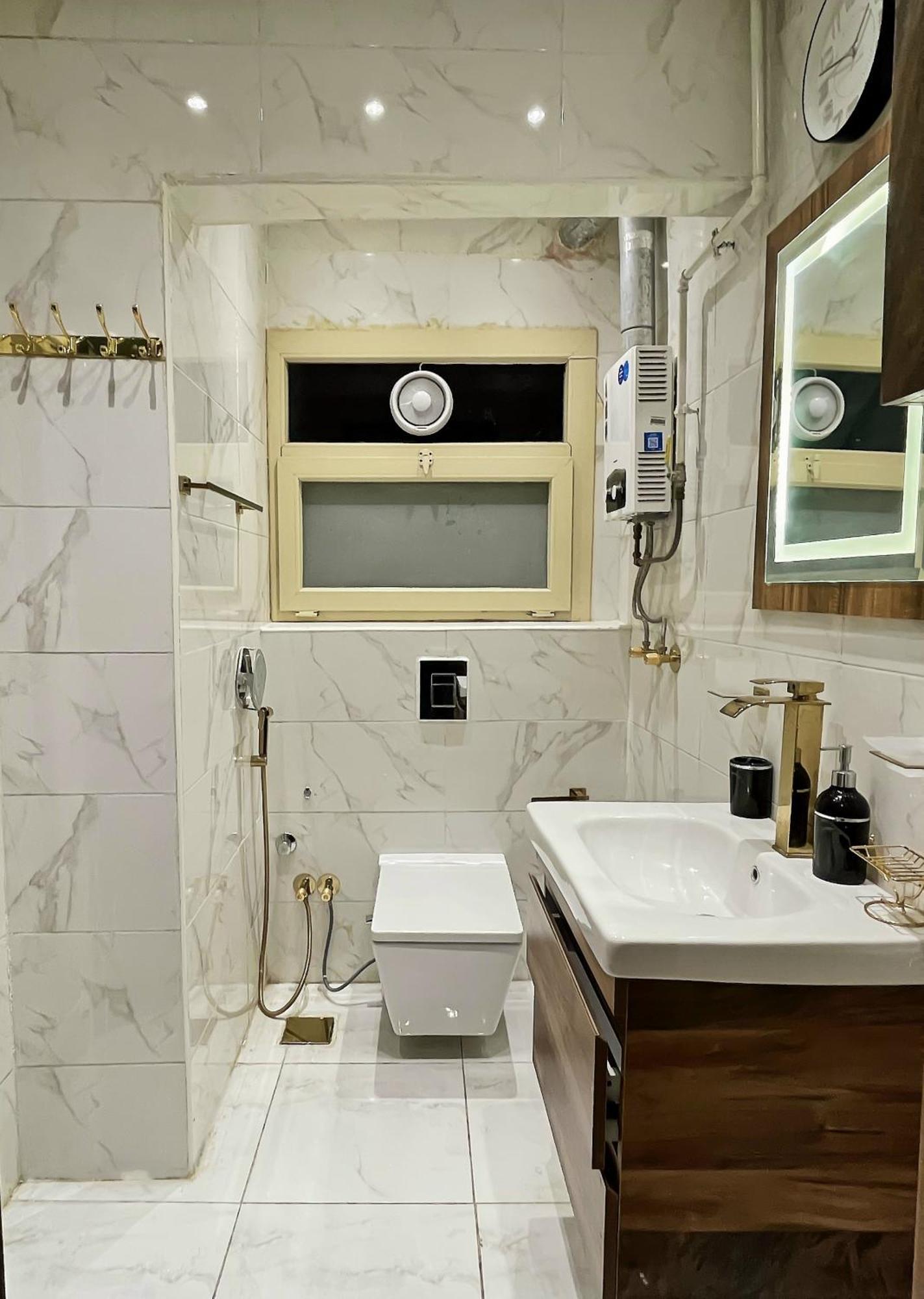3br Nile View Zamalek Island Abu El Feda Luxury Apartment *