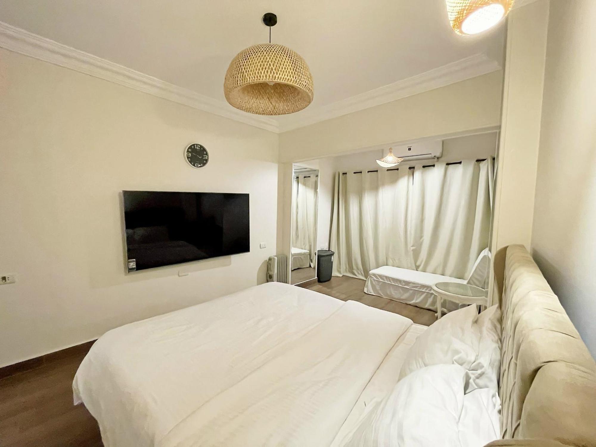 Apartment 3br Nile View Zamalek Island Abu El Feda Luxury Cairo